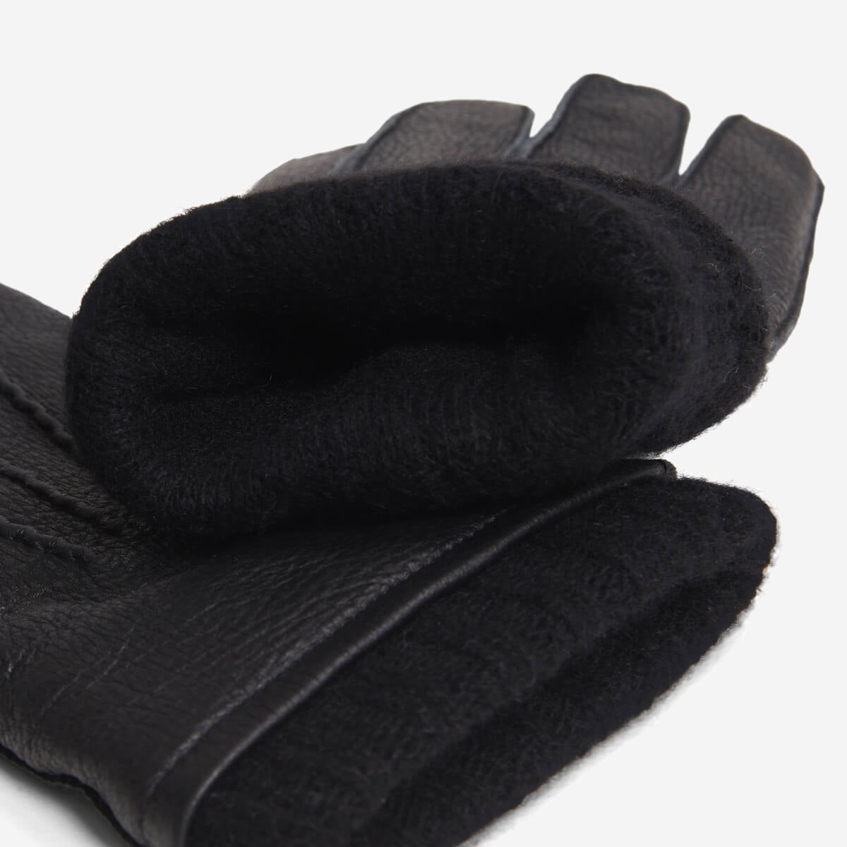 Vittoria (black) - Italian gloves made of American deerskin leather with cashmere lining - Glamourous Grace