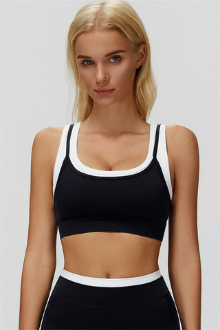 The Canyon Sports Bra Shorts 2-Piece Set