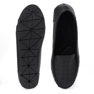 Aveline - Black Loafers
