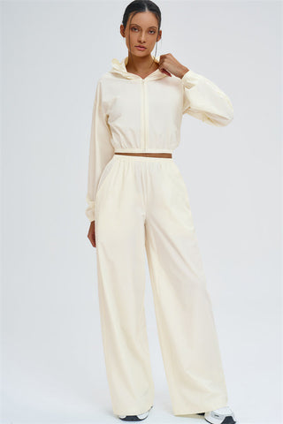 The Svelte UV protection Crop Hoodie Sweatpants 2-Piece Set