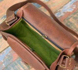 The Nichols Crossbody - Glamourous Grace