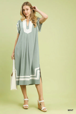 Umgee Linen Cotton Contrast Neckline Midi Dress in Mint - Glamourous Grace