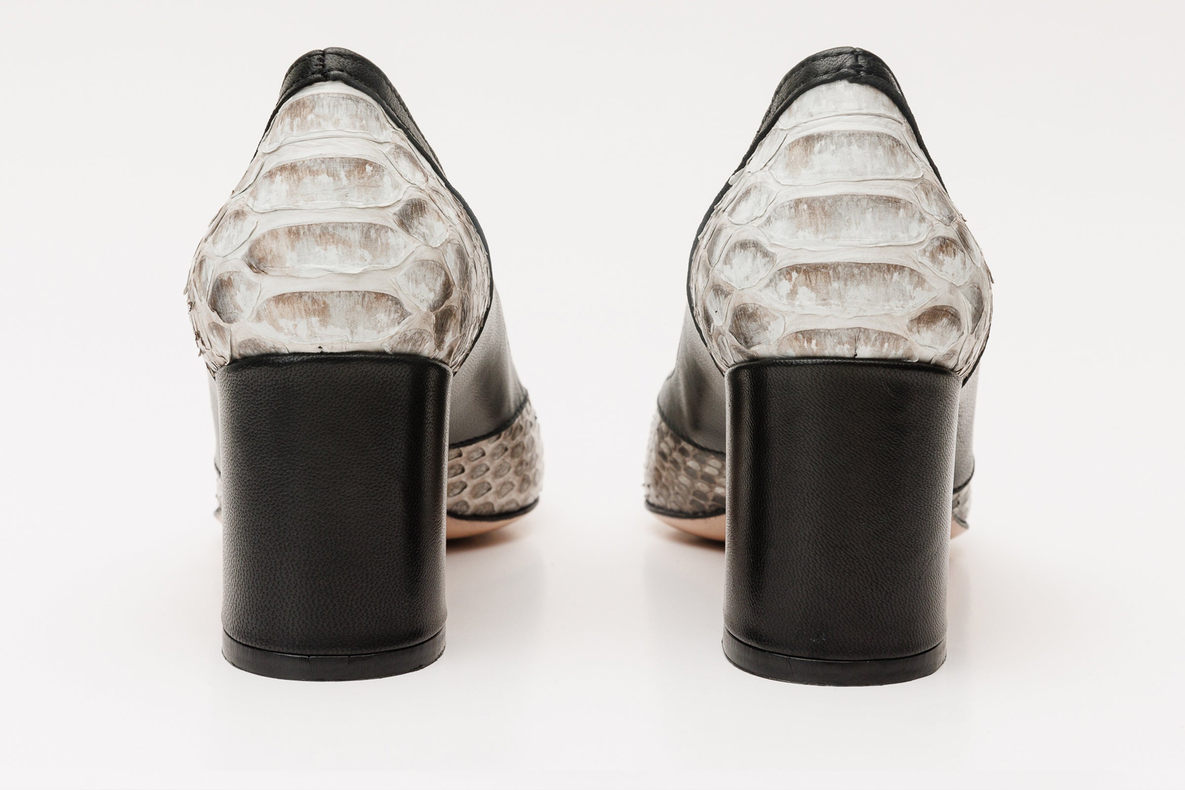 The Toskana Black & Natural Pythn Leather Block Heel Pump Women Shoe - Glamourous Grace
