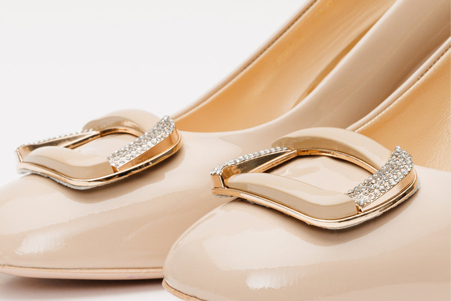 The Ferrara Cream Patent Leather Block Heel Pump Women Shoe - Glamourous Grace