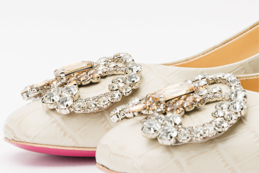 The Foggia Cream Leather Block Heel Pump Women Shoe - Glamourous Grace