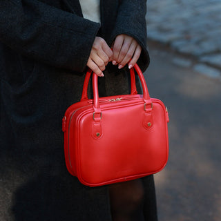 Voyager Toiletry Bag - Red