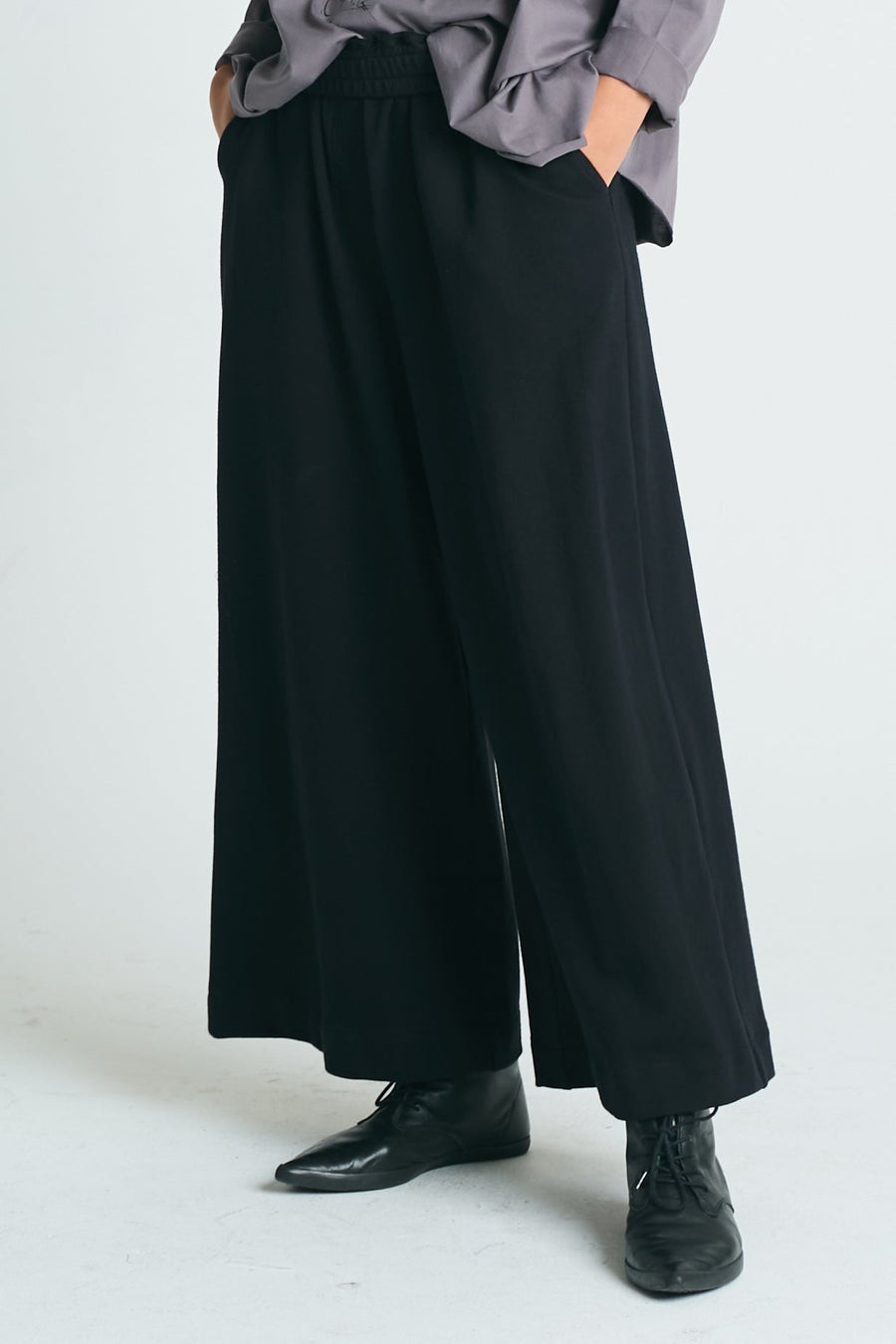 French Terry Flooded Pants - Black - Glamourous Grace