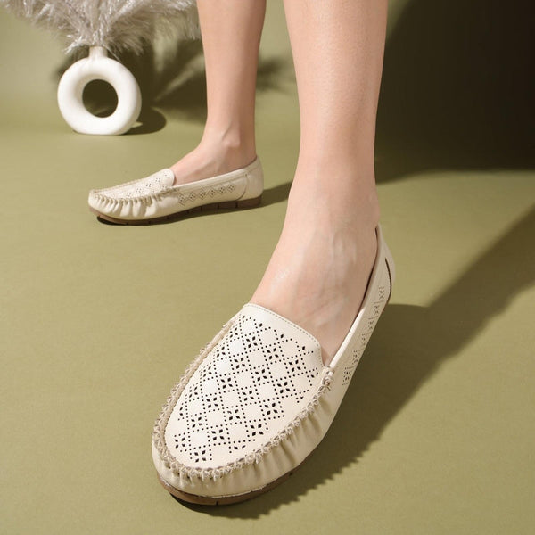 Aveline - Cream Loafers - Glamourous Grace