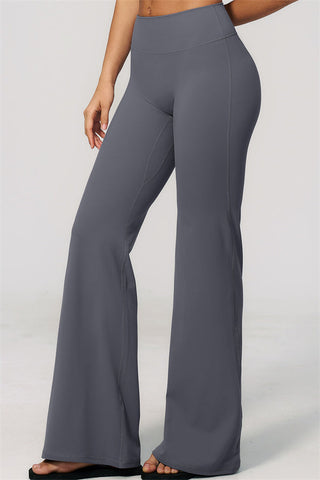 The Zura Sports Bra Flared Leggings 2-Piece Set