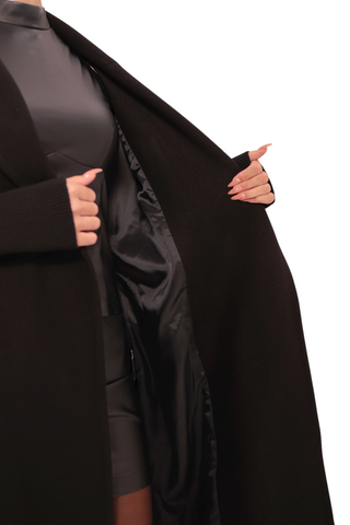 Miru Cashmere Wool Blend Overcoat in Black