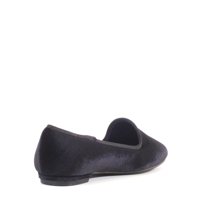 Chain Velvet Loafers - Glamourous Grace