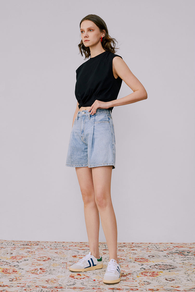 The Pleated Fun Short HJ117 - Glamourous Grace