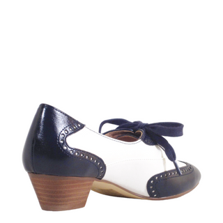 Demi Vintage Saddle Shoes - Glamourous Grace