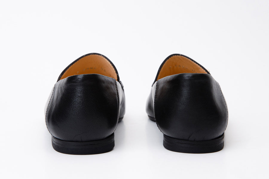 Luanda Black Leather Women Flat Shoe - Glamourous Grace