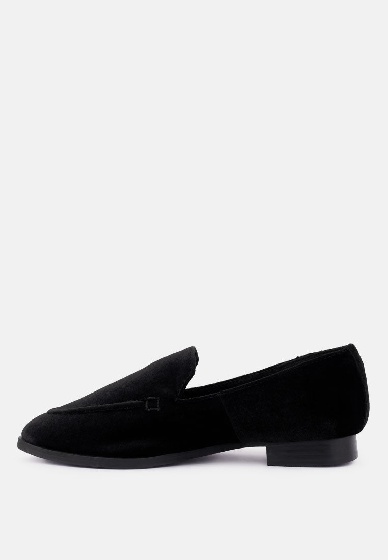 Luxe-Lap Velvet Handcrafted Loafers - Glamourous Grace