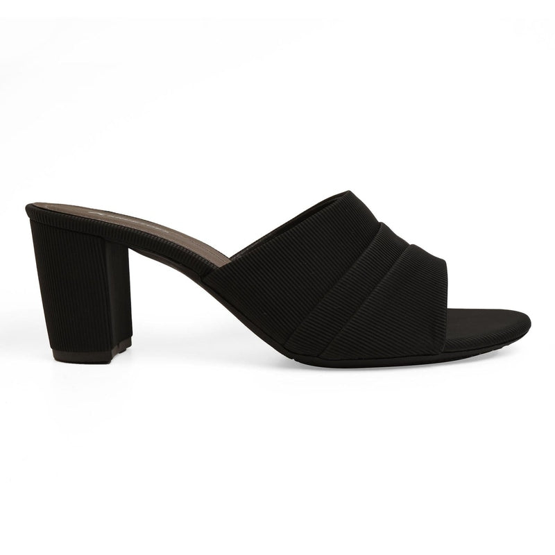 Aurelia- Black Block Heels - Glamourous Grace