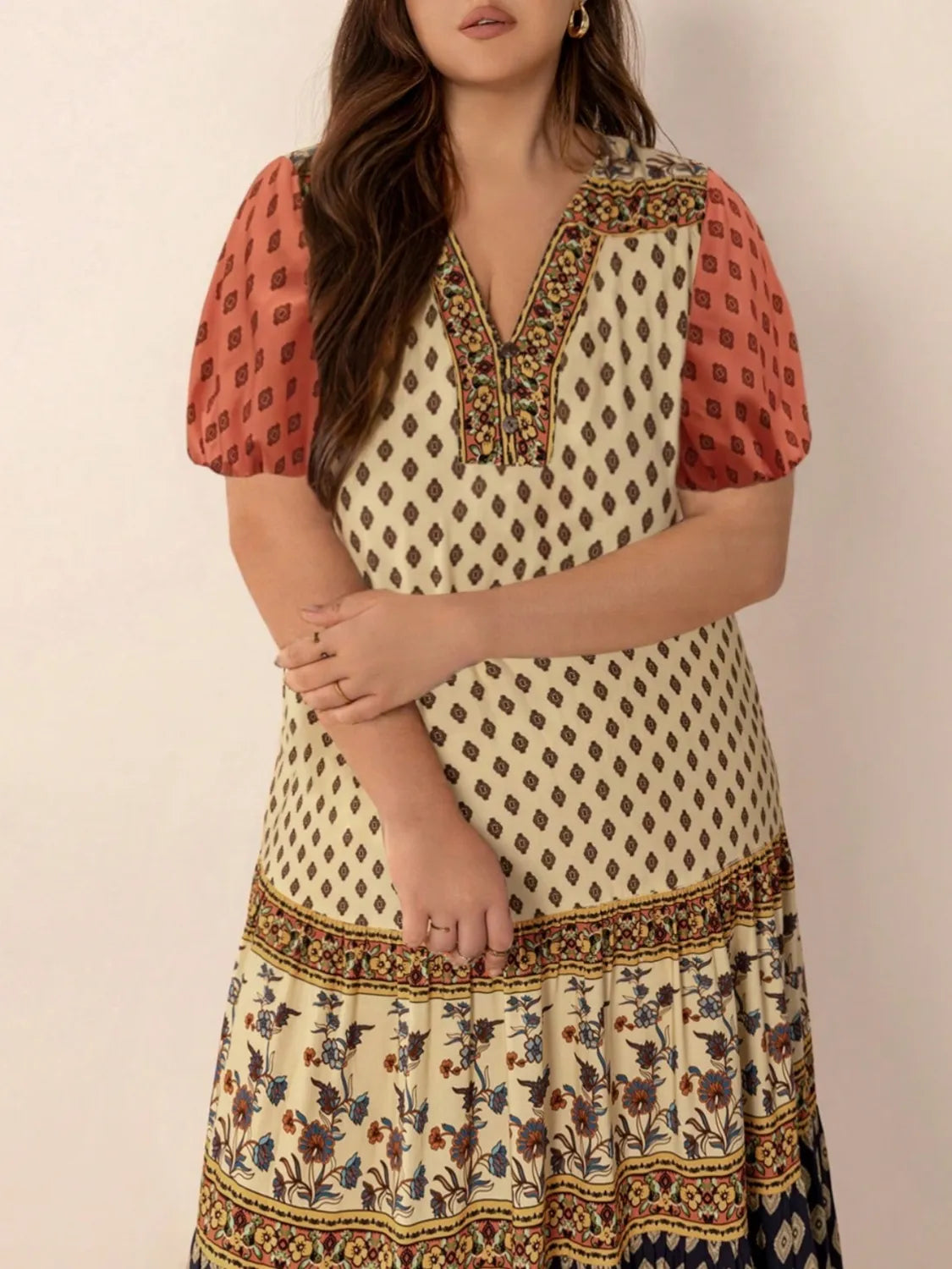 Plus Size Ruched Printed Short Sleeve Midi Dress - Glamourous Grace
