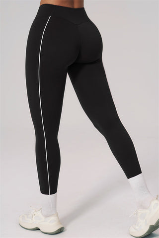 The Clarity Contour Line Sports Bra Leggings 2-Piece Set