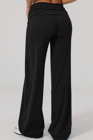 The Daring Sports Bra Straight Leg Pants 2-Piece Set