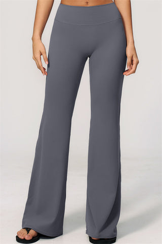 The Zura Sports Bra Flared Leggings 2-Piece Set