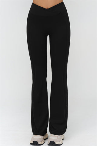 The BoldFit Sports Bra Flared Leggings 2-Piece Set