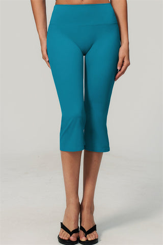 The Zura Capri Leggings