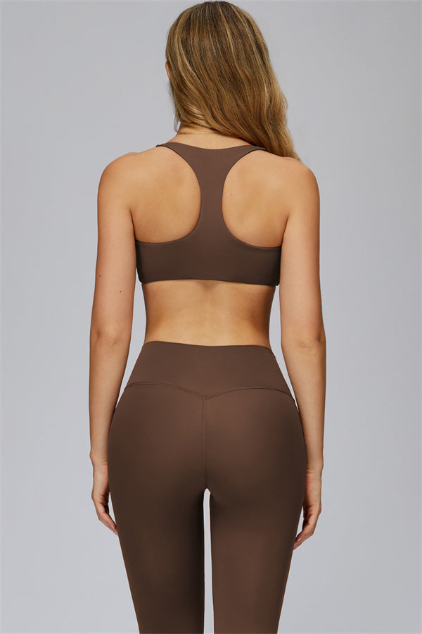 The FlexCore Sports Bra Capri Leggings 2-Piece Set - Glamourous Grace