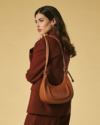 Ornella (cognac) - Italian calf leather women's crossbody bag (with shoulder strap) - Glamourous Grace