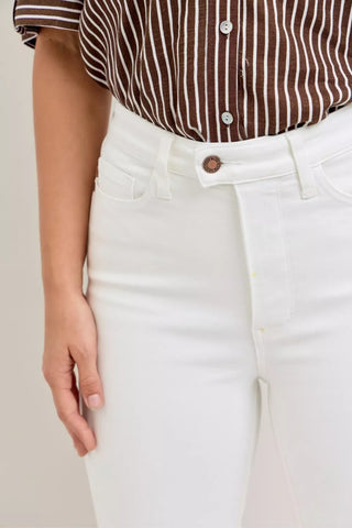 Judy Blue High Waist Extended Waistband Capri Pants with Spade Pockets