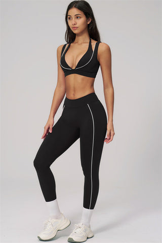 The Clarity Contour Line Sports Bra Leggings 2-Piece Set