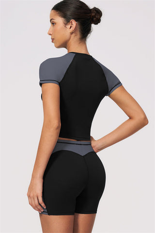 The Sandstone T-shirt Shorts 2-Piece Set