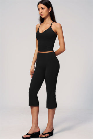 The Zura Capri Leggings