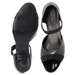 Endura - Black Kitten Heels