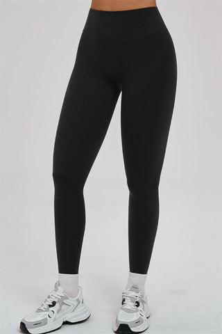 The Svelte Tank Top Leggings 2-Piece Set