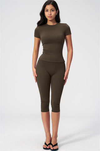 The Twirl T-shirt Capri Leggings 2-Piece Set