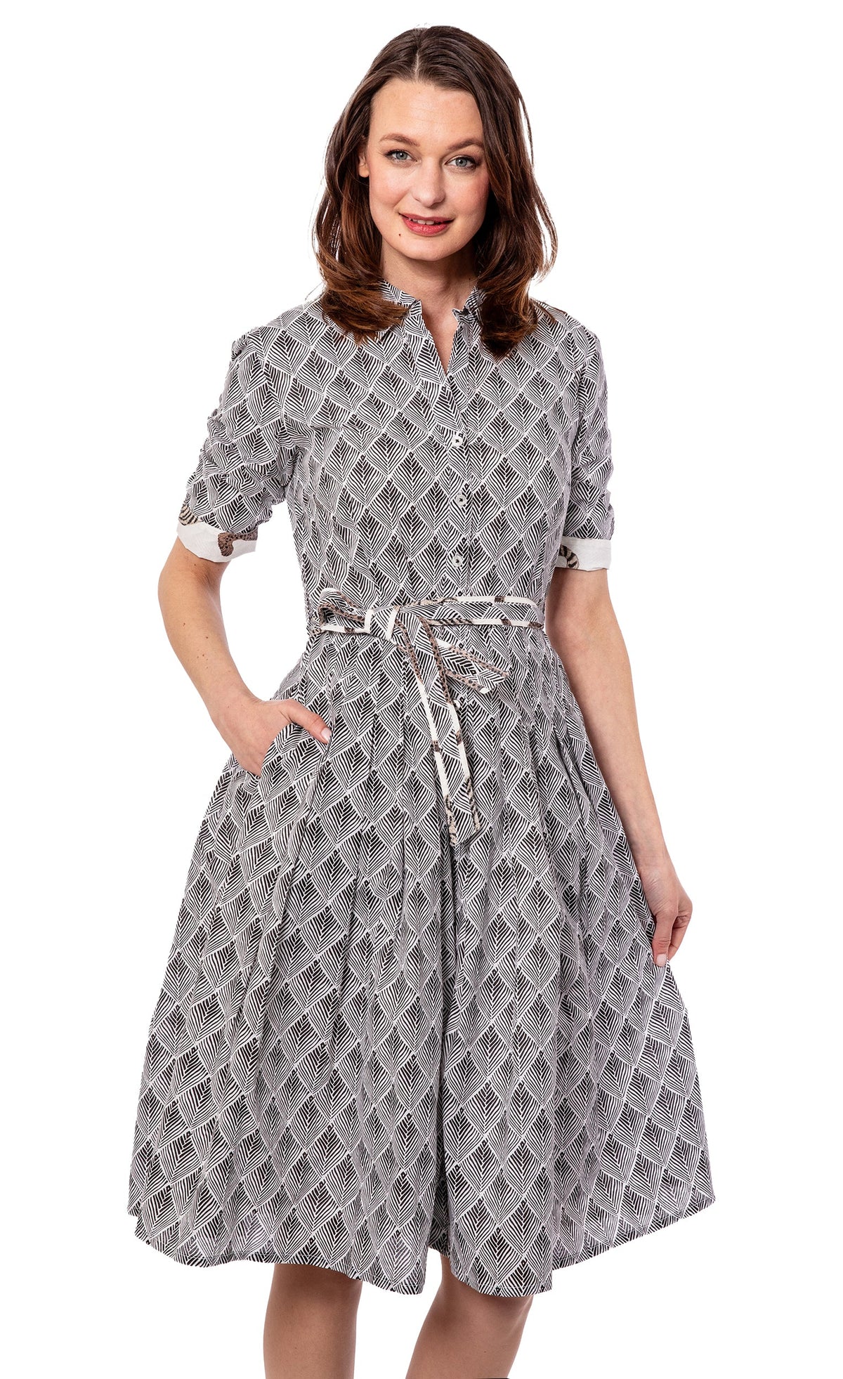 Mrs Maisel Black White Geometric - Glamourous Grace