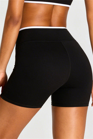 The Dwell Sports Bra Shorts 2-Piece Set