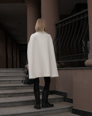 Paris Cashmere Bland Cape in Ivory