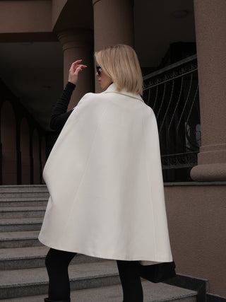 Paris Cashmere Bland Cape in Ivory