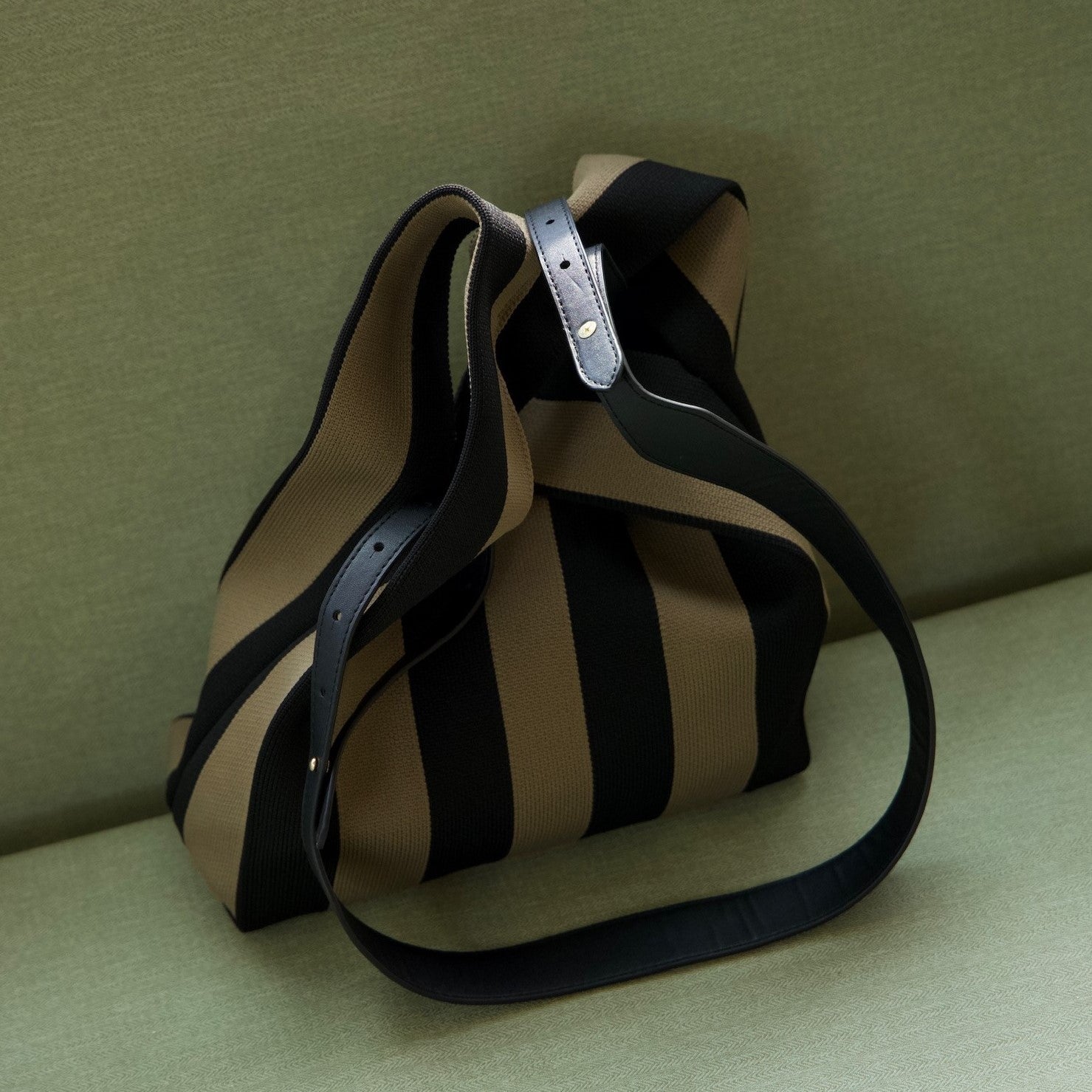Black Adjustable Strap - Glamourous Grace