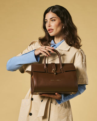 Oriana (brown) - Italian calf leather women's handbag (with shoulder strap) - Glamourous Grace