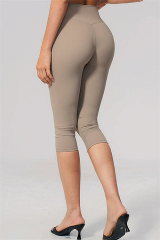 The Twirl Open Back Sports Bra Capri Leggings 2-Piece Set