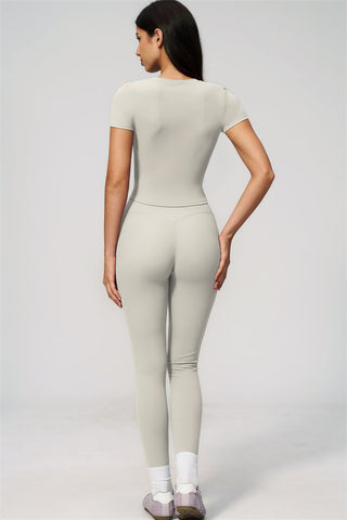 The Zura T-shirt Leggings 2-Piece Set