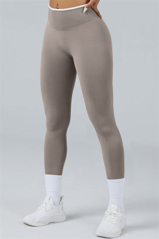 The Elevate Sports Bra Leggings 2-Piece Set