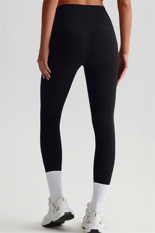 The Brave Sports Bra Leggings 2-Piece Set