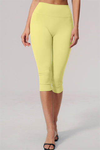 The Twirl Open Back Sports Bra Capri Leggings 2-Piece Set