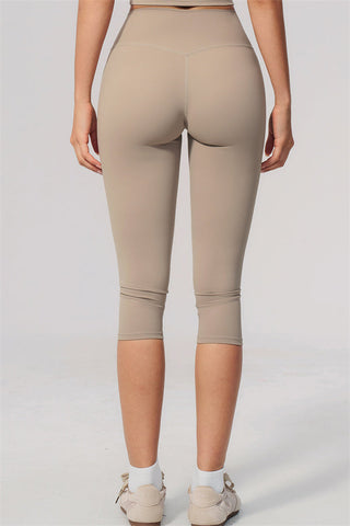 The Twirl Open Back Sports Bra Capri Leggings 2-Piece Set