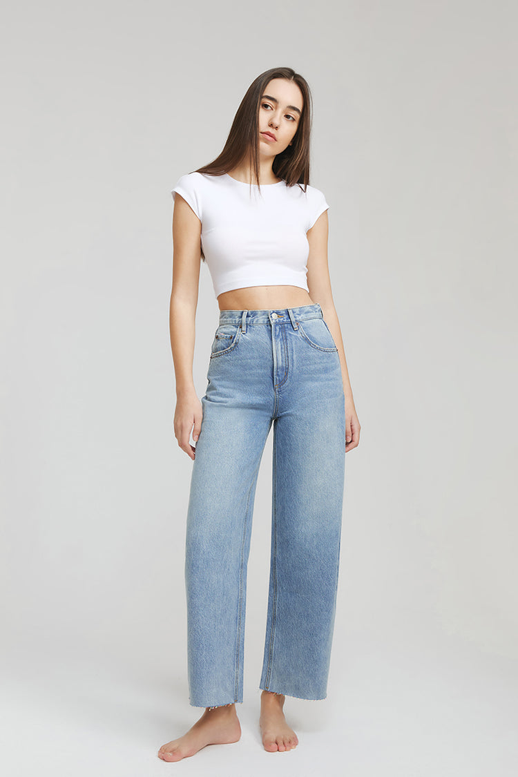 Moon Curve Raw Hem Crop Jeans HJ129 - Glamourous Grace