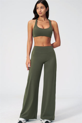 The Evoke Straight Leg Pants
