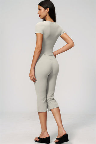 The Zura Capri Leggings